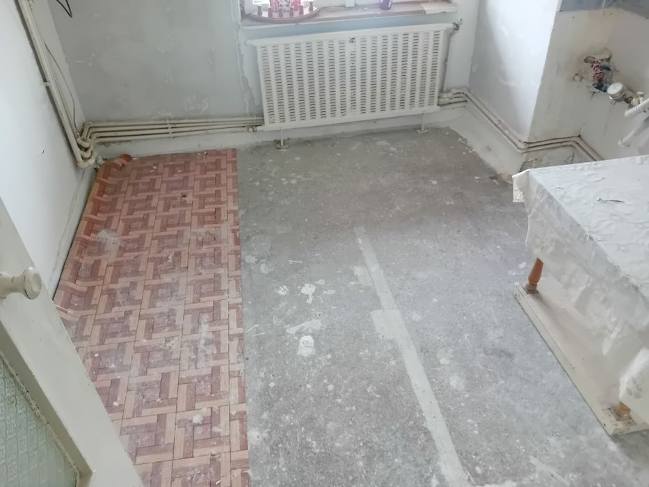 Ap 4 Cam Duplexuri 100mp  etaj 8 cu 9 hidroizolat centrala decomandat