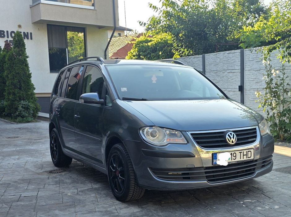 VOLKSWAGEN Touran 2008 — imagine 3