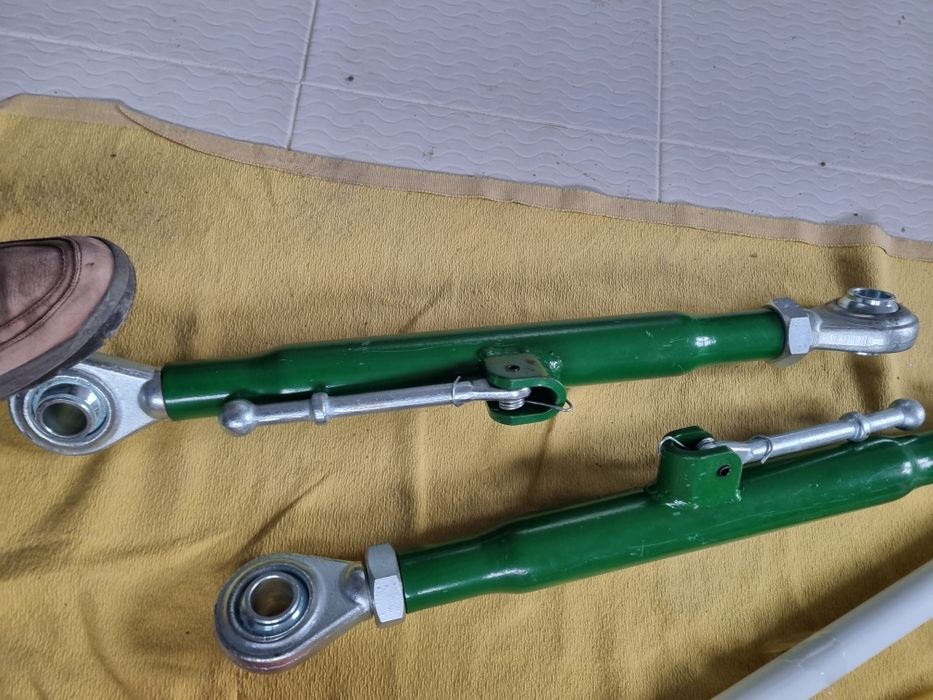 Tirant central tractor john deere catg 2 preț 300 lei se poate trimite