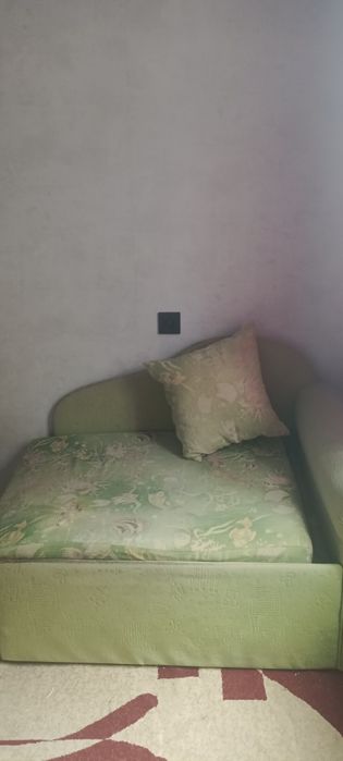 Продам детский диван