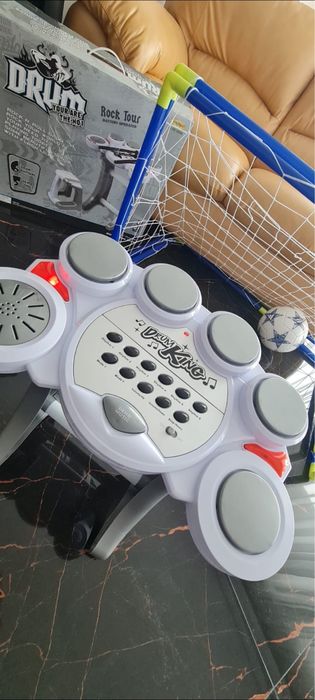 Tobe Electrice + Chitara