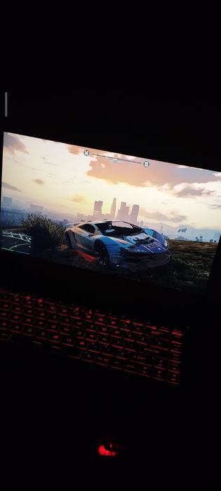 Laptop gaming MSI RTX 4050 , i5 gen 12 , 16 GB ram