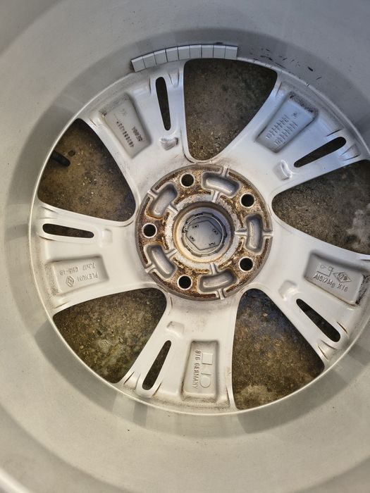 Jante aliaj R17 Renault – de vânzare (echipate cu cauciucuri)
