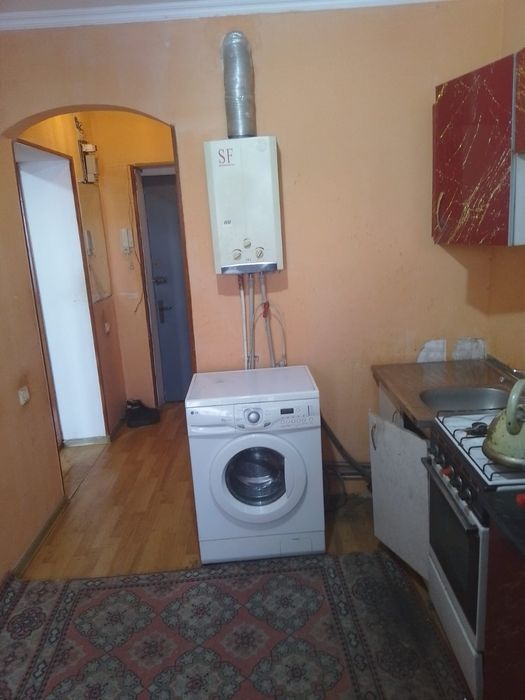 Продам 1а ком Володарского