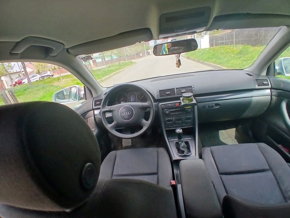 Audi a4 b6 ,131 cai ,6+1 ,0771161946