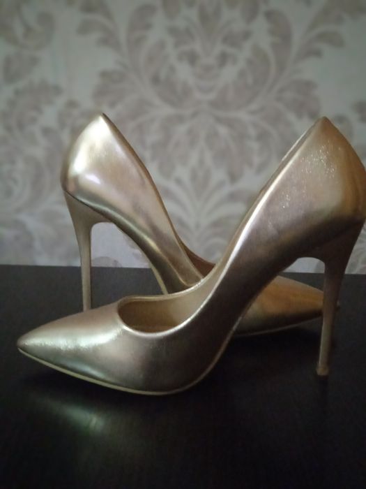 Продам туфли 35 размер