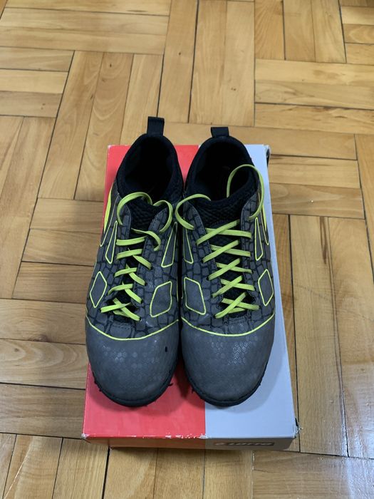 Стоножки Lotto Maestro 700 III Juniour 38 номер