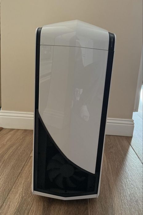 Desktop gaming Phantom 240