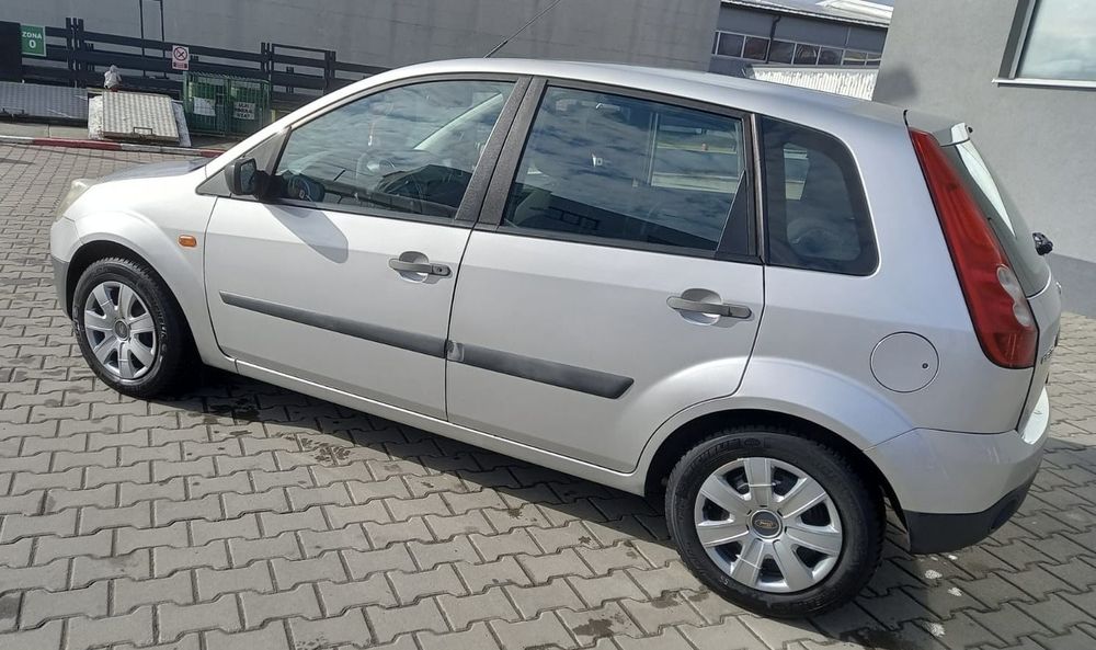 Ford Fiesta Vând Ford Fiesta 2006 1.4 TDCI