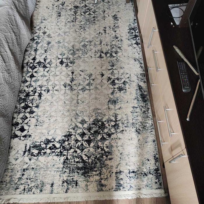 Продам шторы и ковры