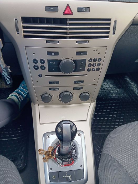 Opel Astra h 1.6 Gpl Automat