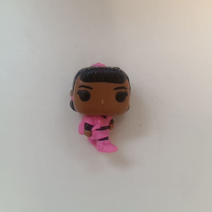 Фигурки очень странные дела