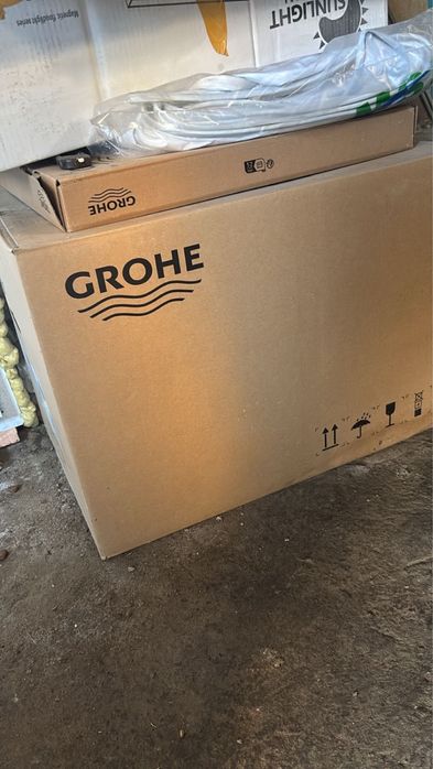 Унитаз Grohe с системой торнадо + инсталляция