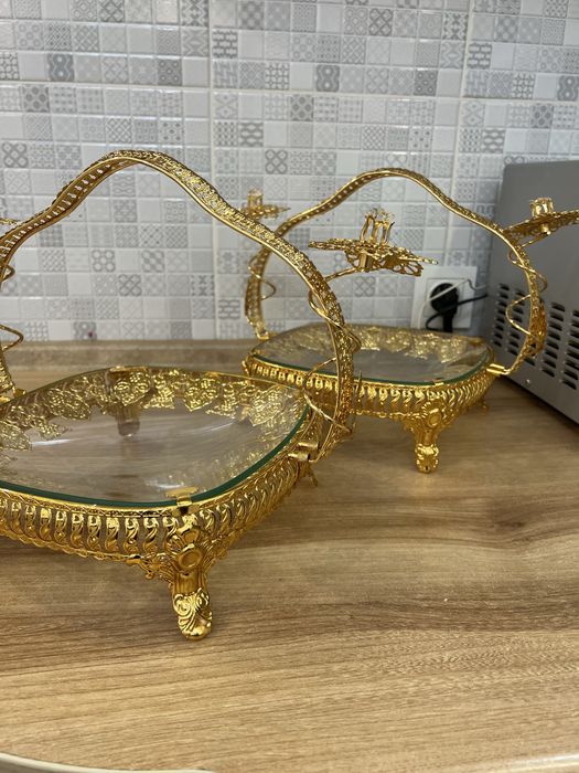 Посуда. Менажница. Тортница. Печенница.