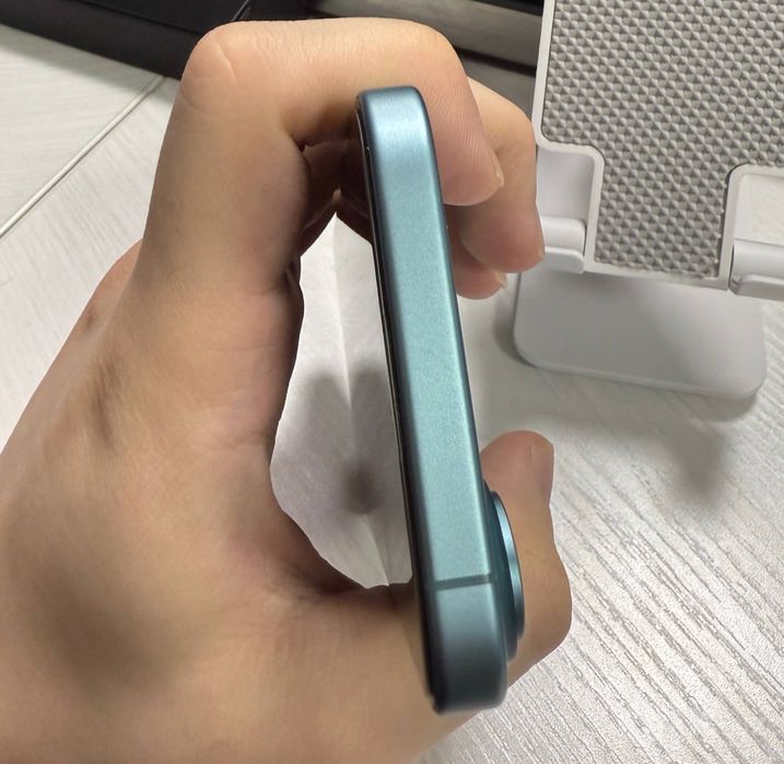 Iphone 16 Blue 256 GB 90 % yomkist. 560 sikl
