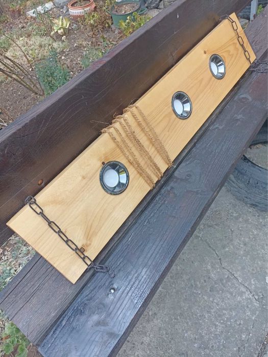 Дървена декорация