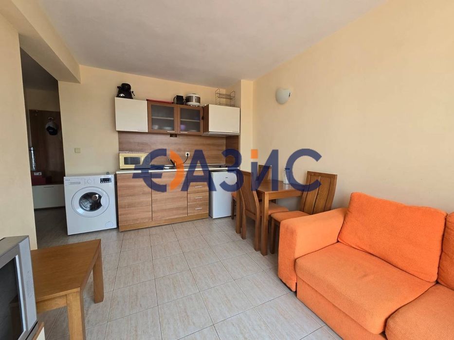 Продава се Двустаен апартамент в к.к. Слънчев бряг - 54 кв.м за 1213 €/кв.м - Снимка #6