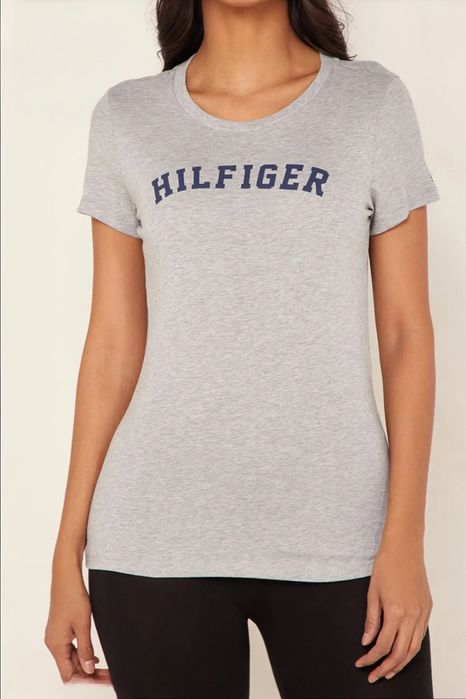 Tricou Tommy Hilfiger original, nou cu eticheta