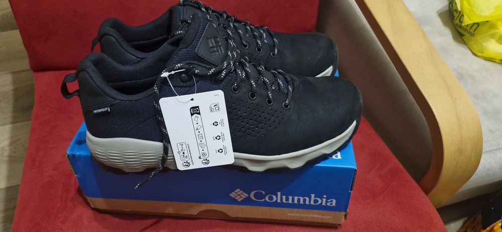 Columbia nou waterproof nr. 43,5- 44