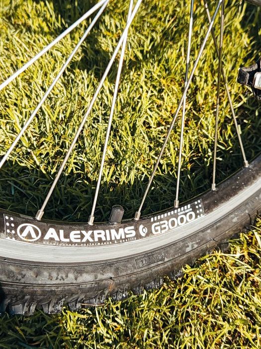 Vând bicicletă Heros ASX / Genesis – Shimano Equipped (8 viteze)