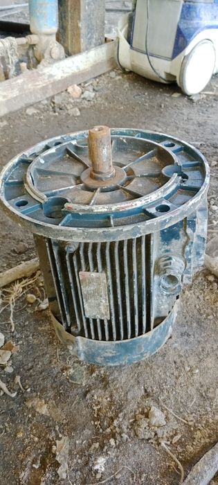 ЭлектроДвигатель 2.2 кВт 1500