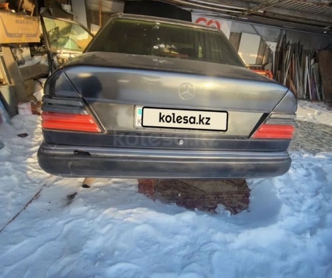 Продам Мерседес 124