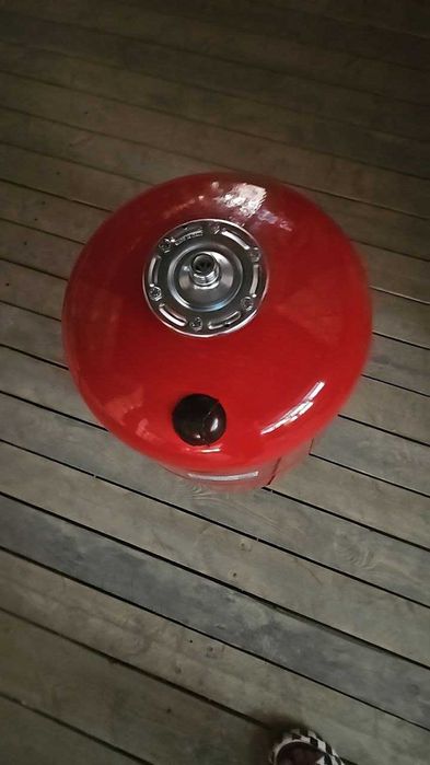 ГАРАНТИЯ Гидроакумуляторы Расширительные баки любого типа