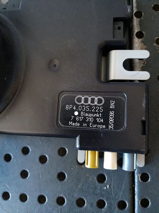 Amplificator antena audi a3 8p 8p4035225