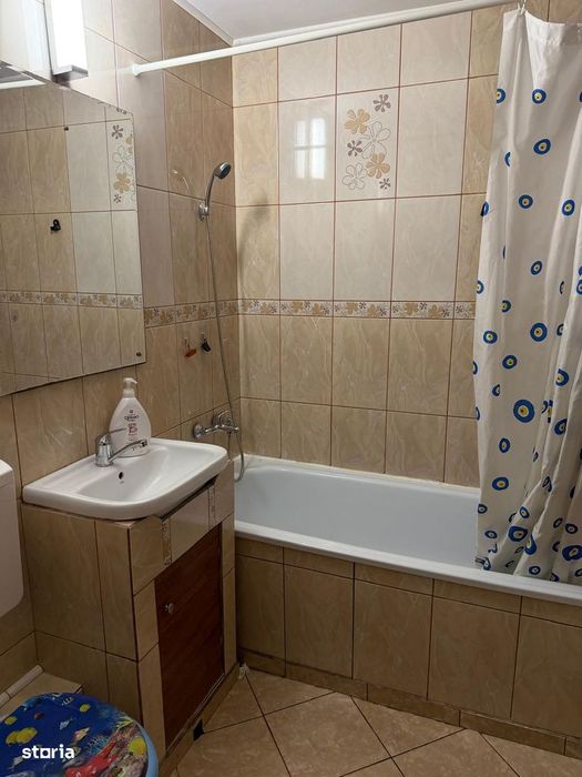 Apartament 3 camere - etajul 4 - bloc izolat, Dumbrava Nord
