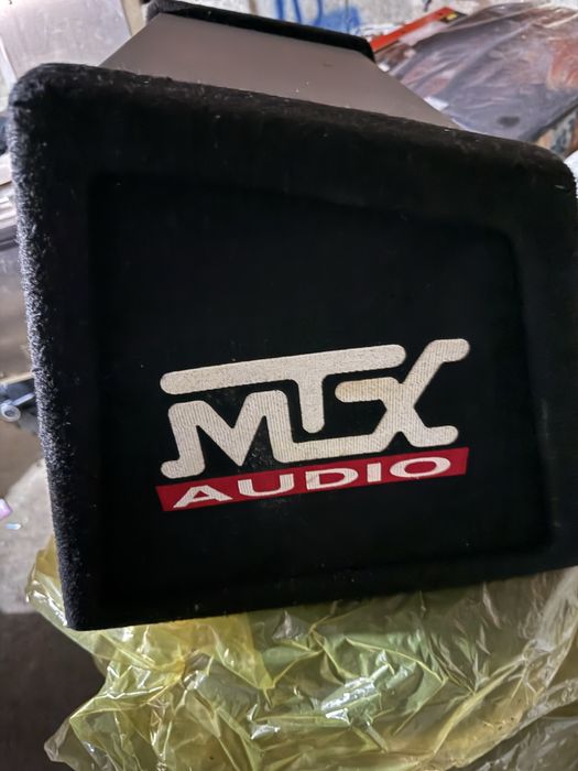 Vand Subwoofer MTX + statie Alpine