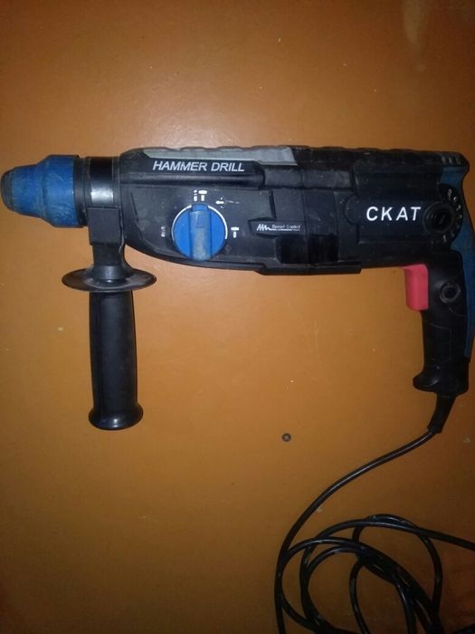 Перфоратор 3 режима.