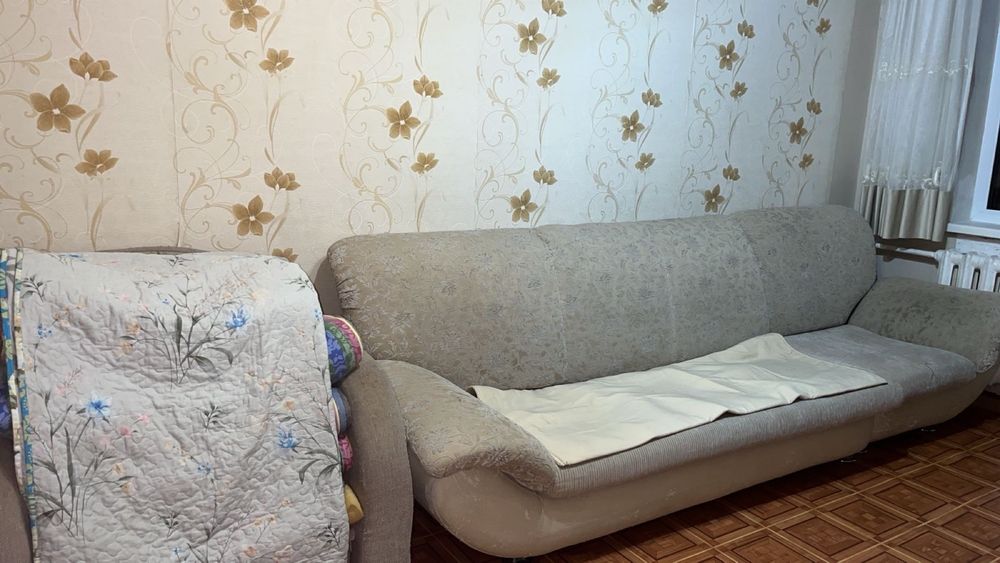 Диван+кресло,не новый