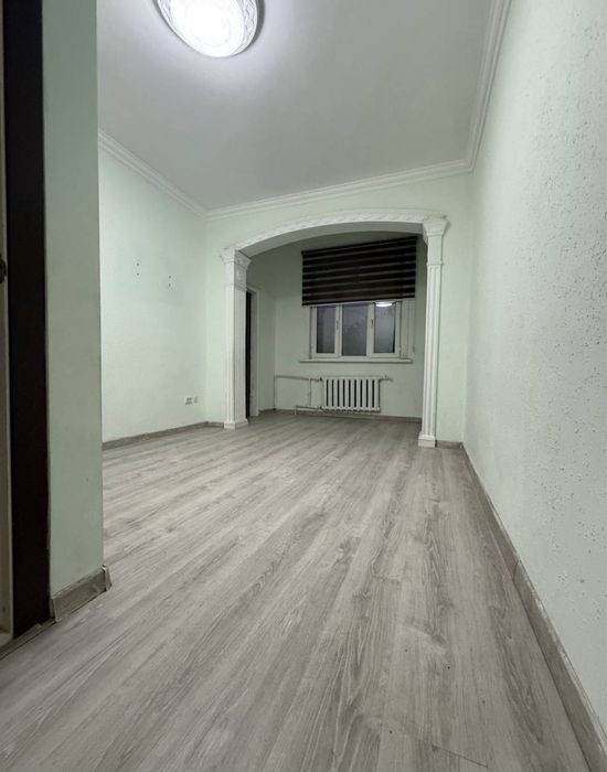 Чиланзар 7кв 2 комнатная срочно продается