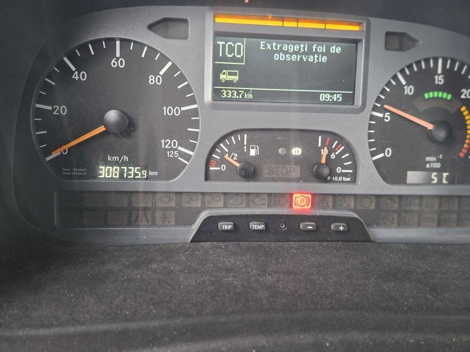 Atego cu macara HIAB