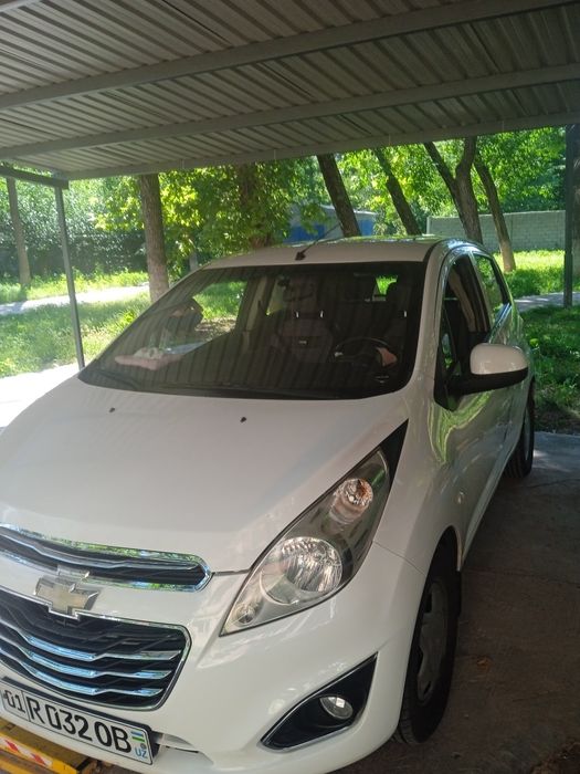 Spark avtomobil sotaman