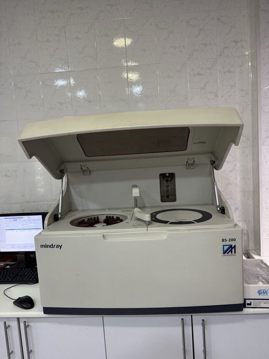 Биохимический анализатор Mindray BS 200
