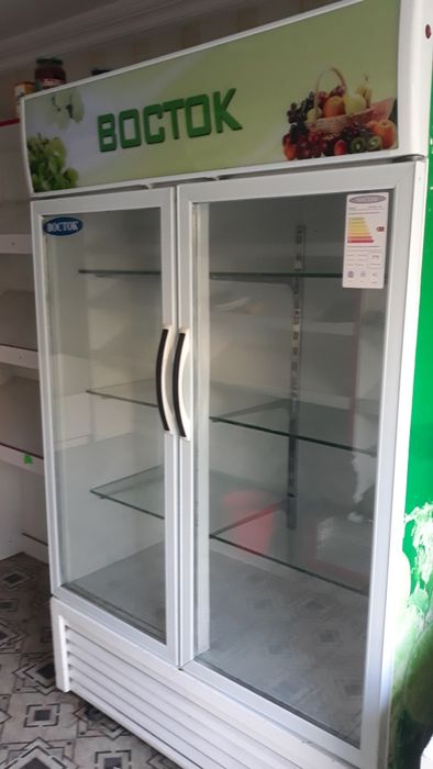 Продам холодильники 500лт морозильники 500лт. Витриный хол-ки 730лт