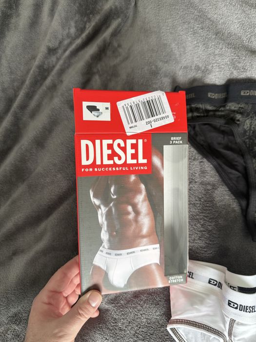 Diesel set 3 boxeri alb-negru-negru cu model marimea M noi originali