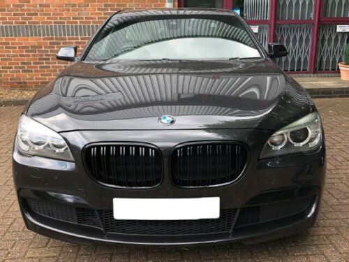 Grile duble BMW F01 F02 F04 (Hyb) FARA NIGHT VISION (negru lucios-mat)