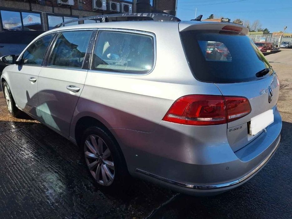 Broasca usa stanga spate Volkswagen Passat B7 2012 VARIANT 2.0 TDI