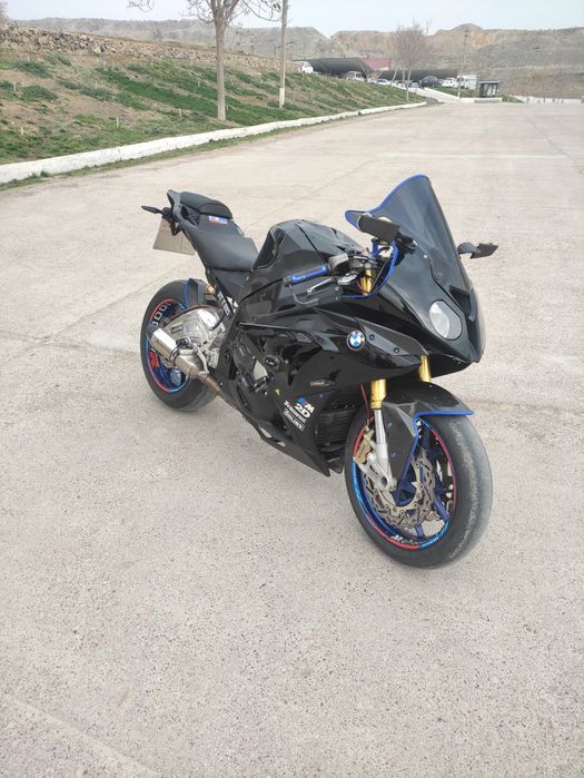 Продаю мотоцикл BMW S1000RR