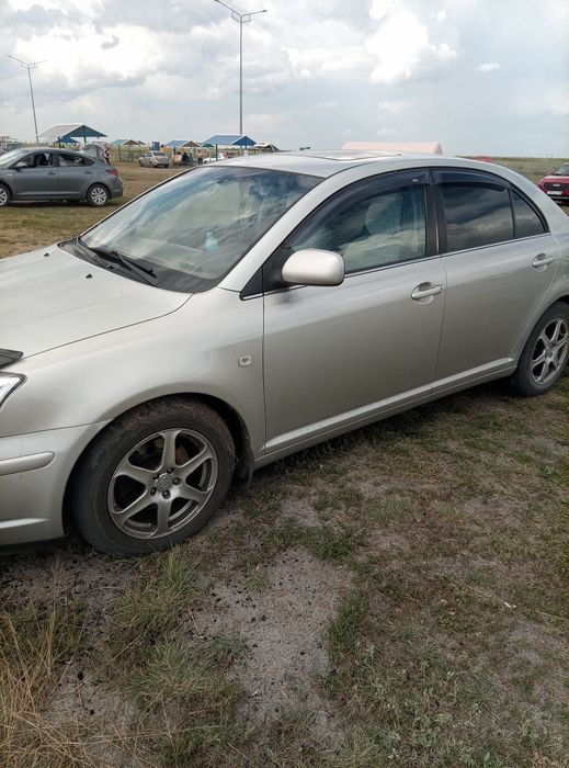Продам Тойота Авенсис