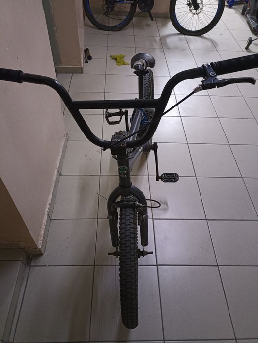 Продам срочно велосипед bmx