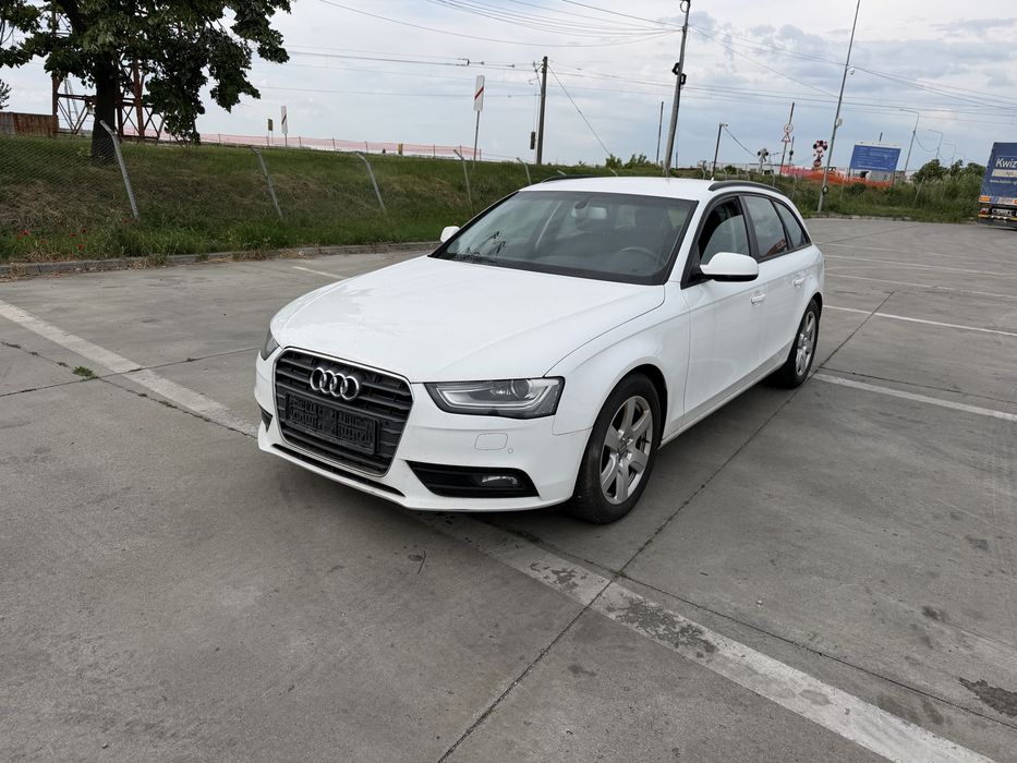 Audi A4 an fabricație 2012, 2.0 TDI Facelift• Bi-Xenon, LED , cutie automată , Euro 5