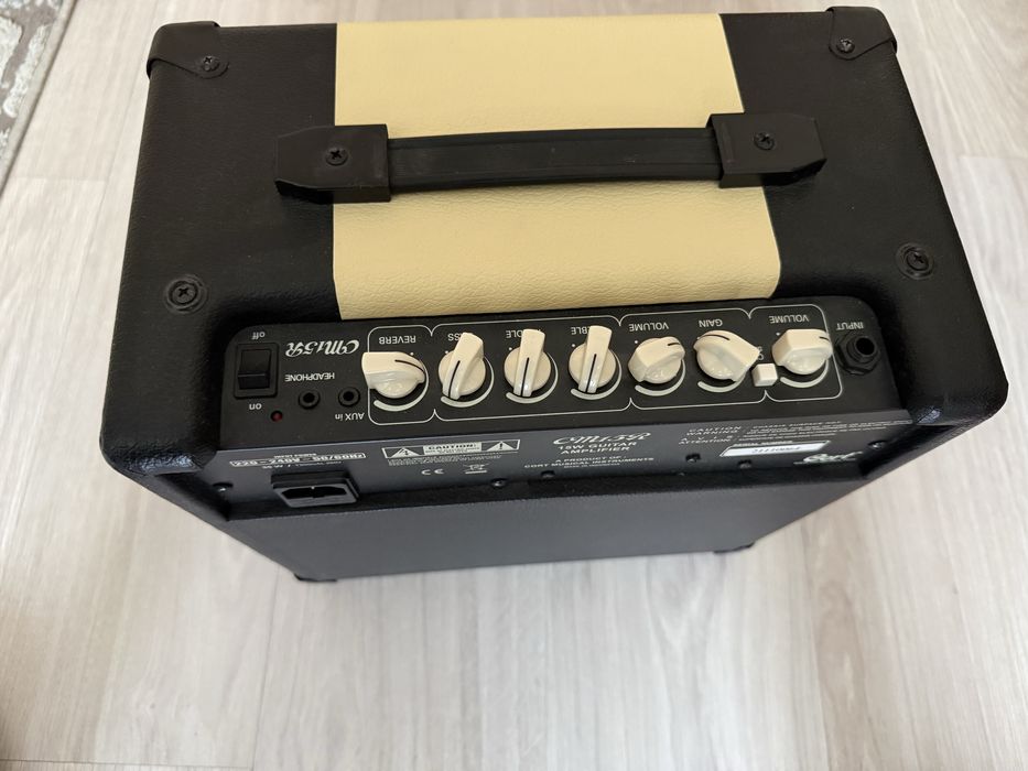 Комбоусилитель Cort CM15R