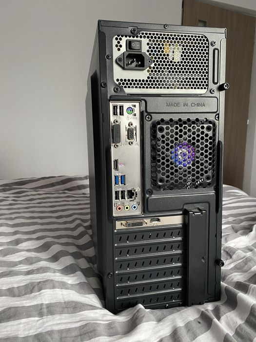 PC - Gaiming - Stare foarte bună