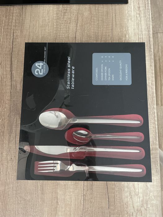 Комплект прибори за хранене 24 части