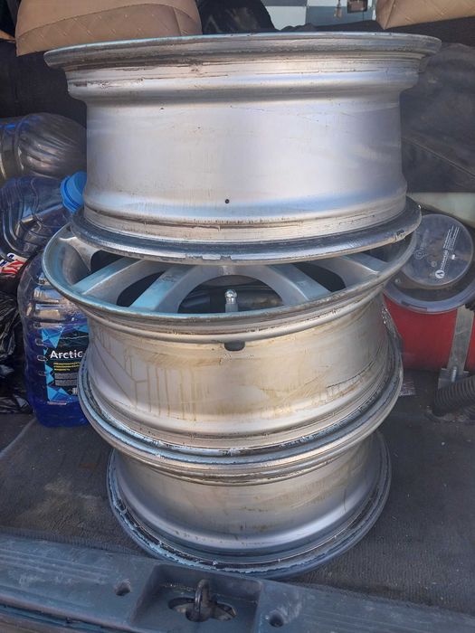 Диски r15 титан .