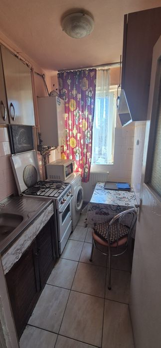 Închiriez apartament