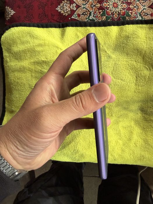 Realmi gt neo5 16.1T hotira holati ideal oqip tel qlila